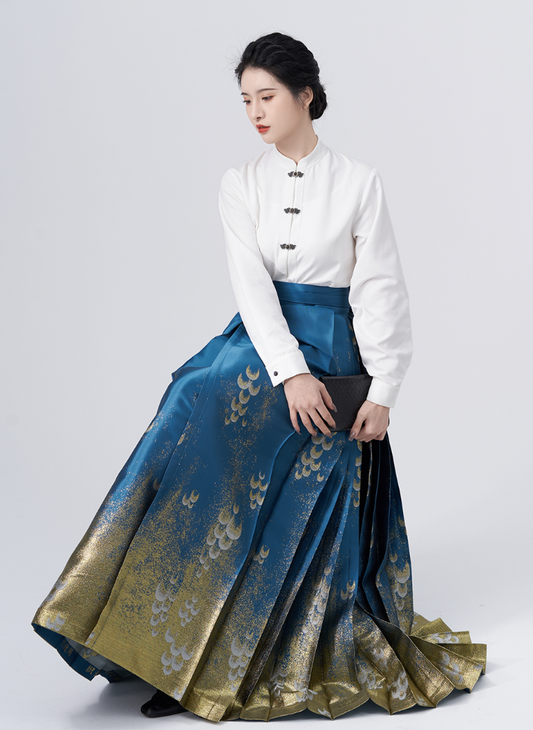 Ming Dynasty Modern Hanfu, Mamianqun, Mermaid Scales (Preorder)