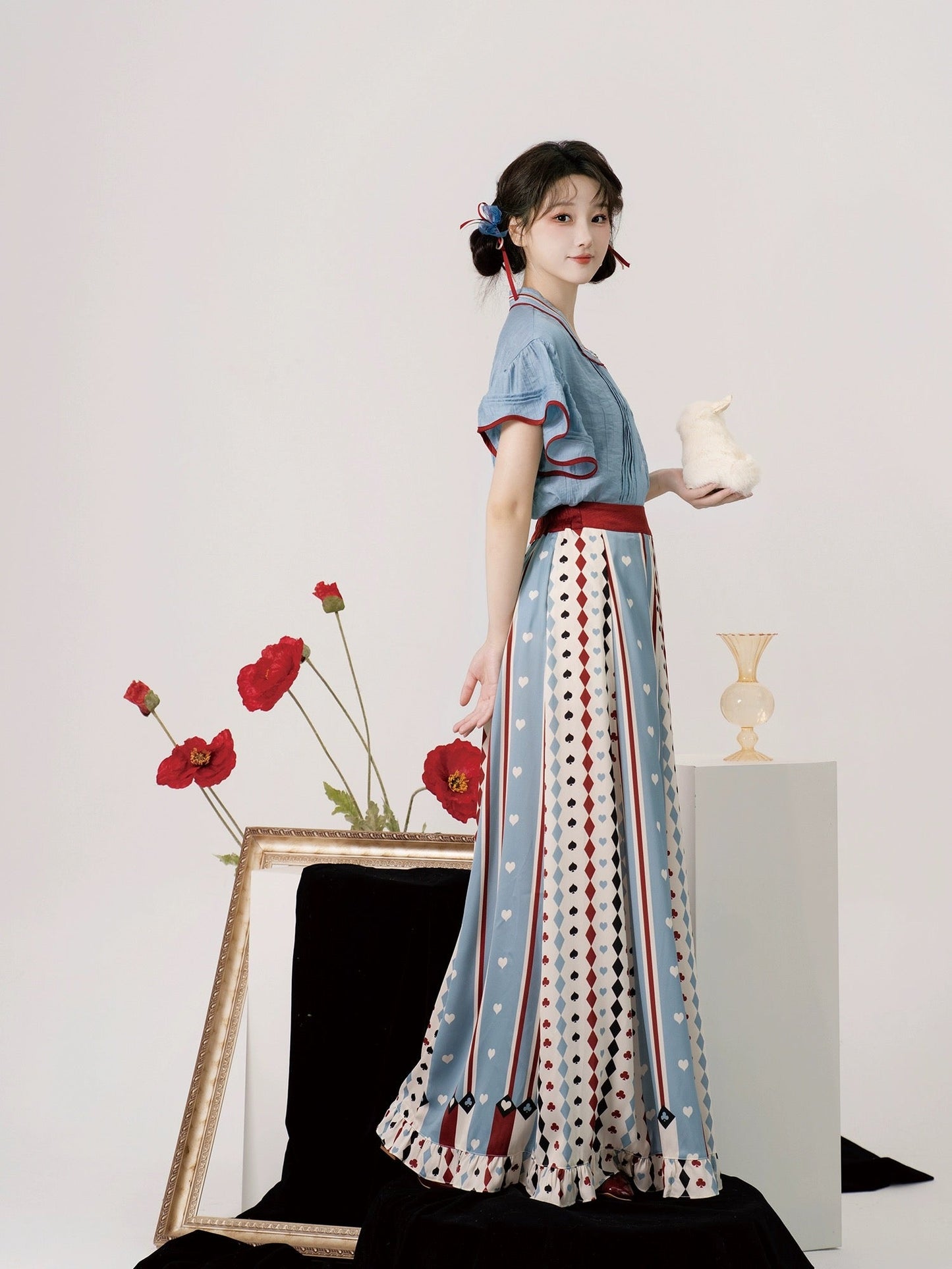 Tang Dynasty x Modern Hanfu: Alice Wonderland