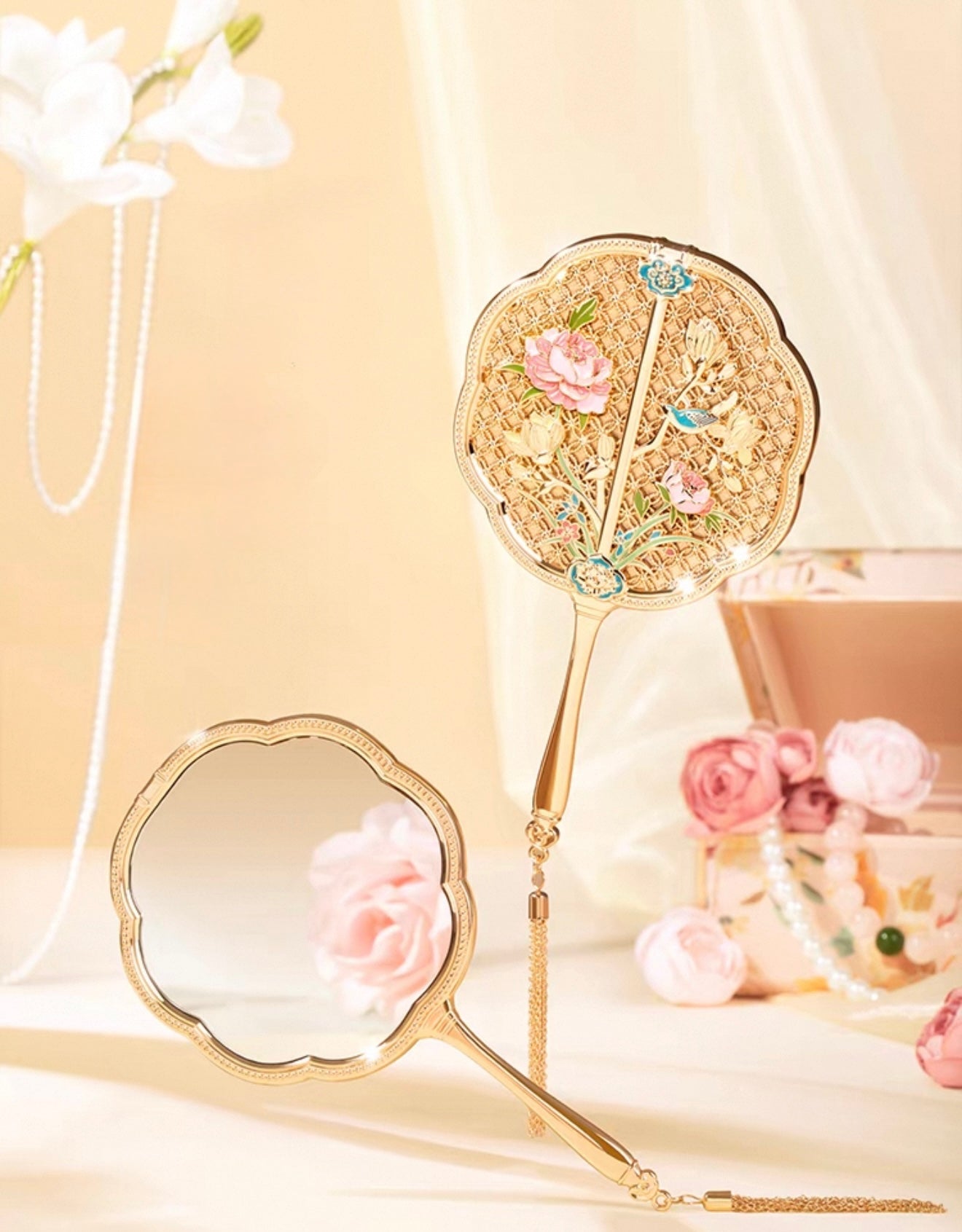 Empress Handheld Mirror