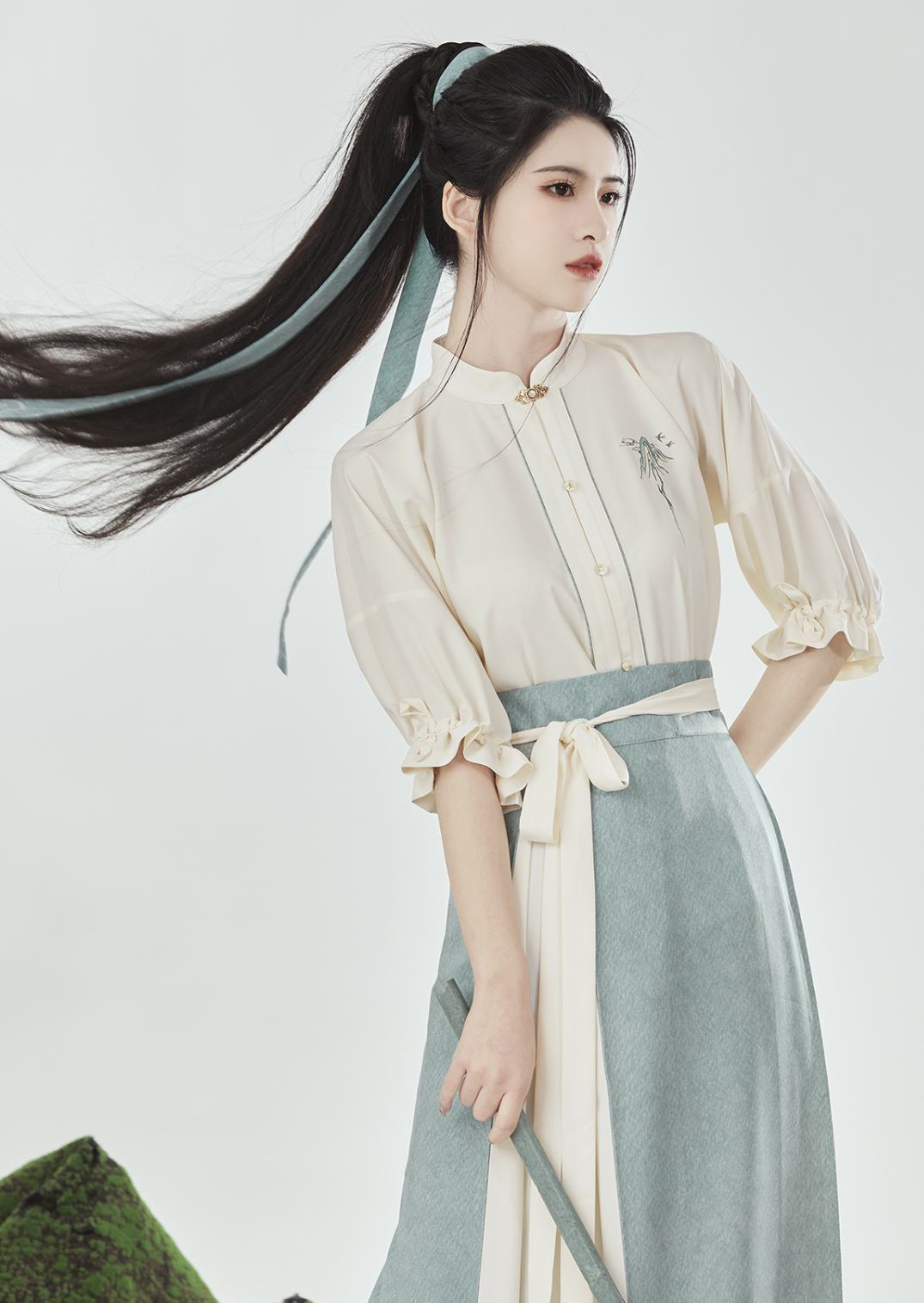 Modern Hanfu, Millicent
