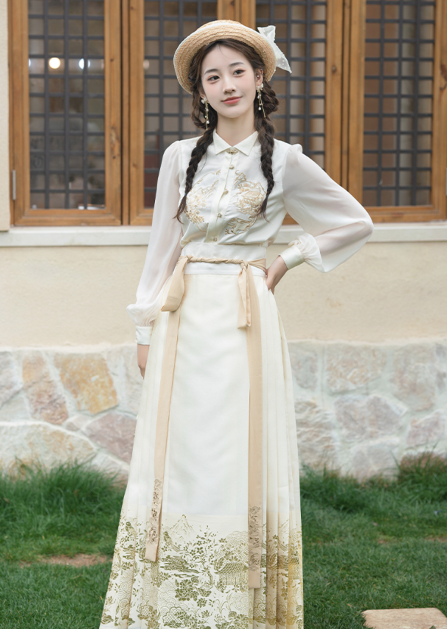 Ming Dynasty Modern Hanfu, Mamianqun, Moonlight (Preorder)