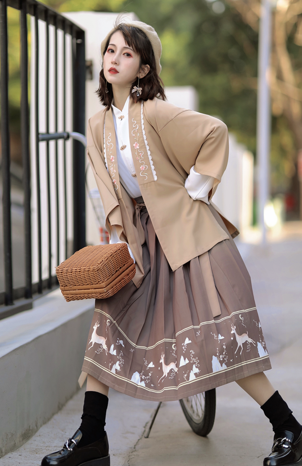Modern Hanfu, Angelou