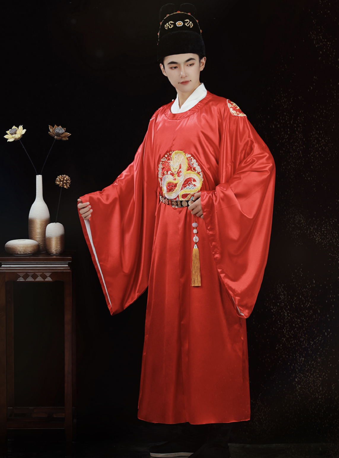 The Ming Dynasty Groom, Lunalleria