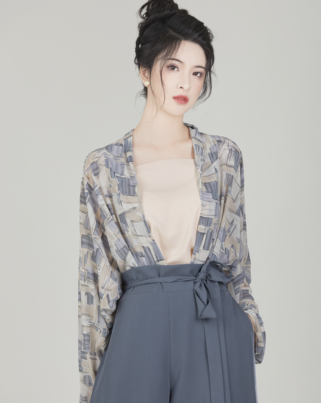 Modern Hanfu, Claire