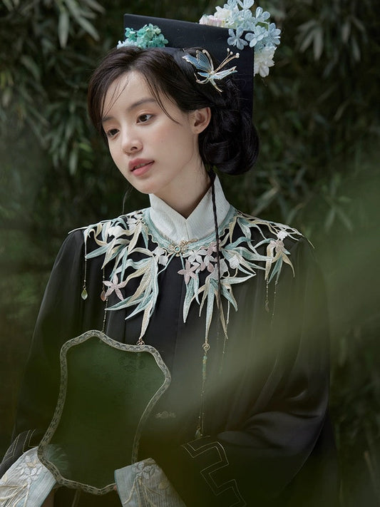 Cloud Collars: Flowing Bamboo