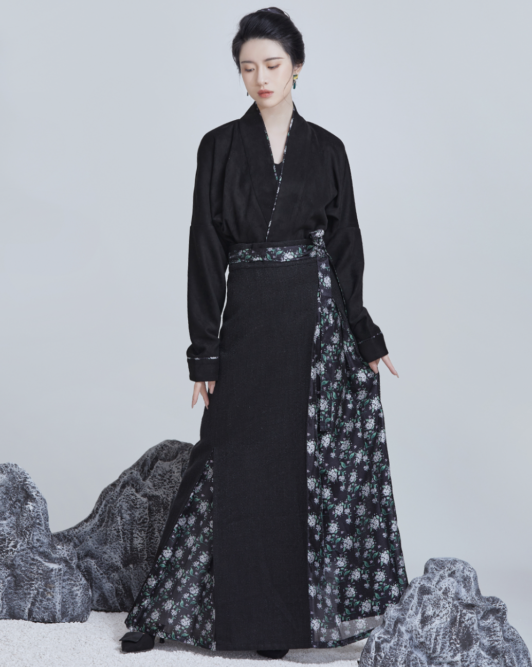 Modern Hanfu, Paige