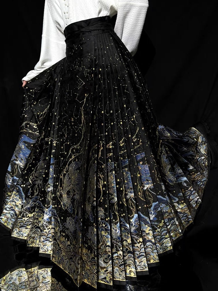 Ming Dynasty Modern Hanfu, Mamianqun, Constellation (Preorder)