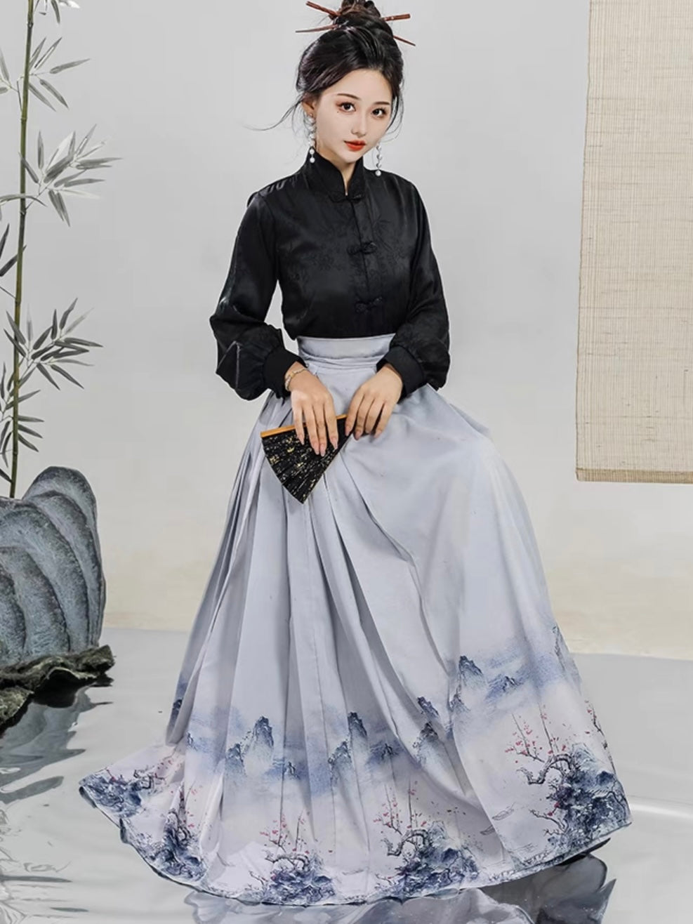 Ming Dynasty Modern Hanfu, Mamianqun, Lila (Preorder)