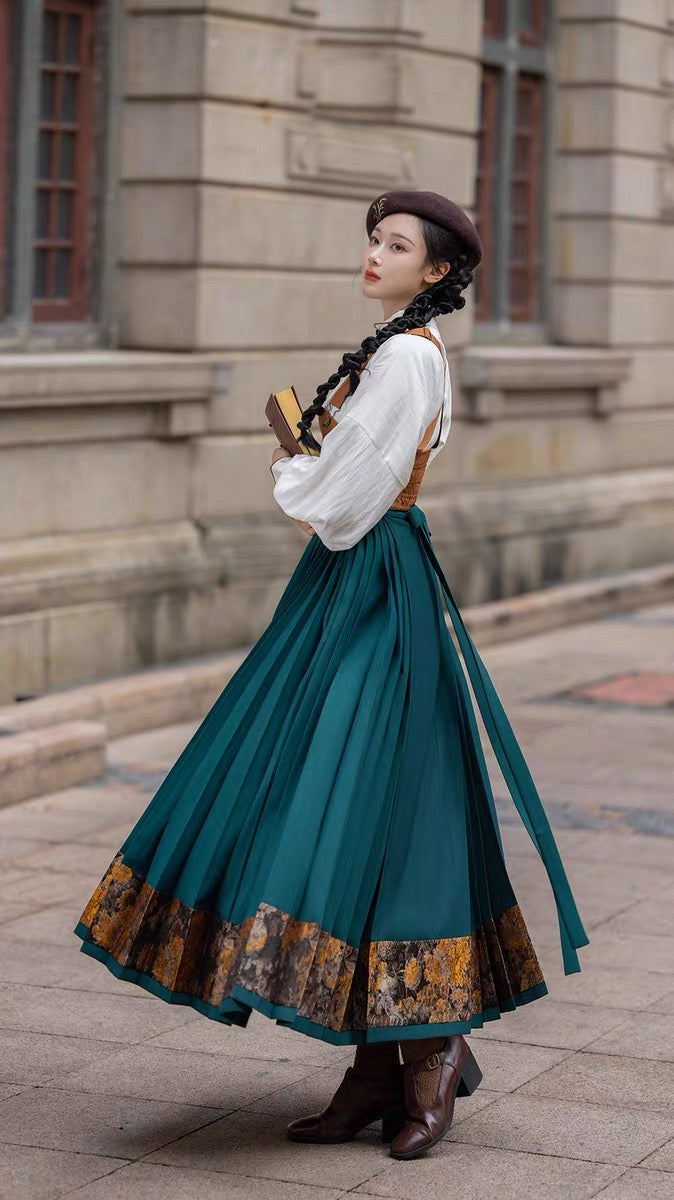 Ming Dynasty Modern Hanfu, Mamianqun, Musician (Preorder)