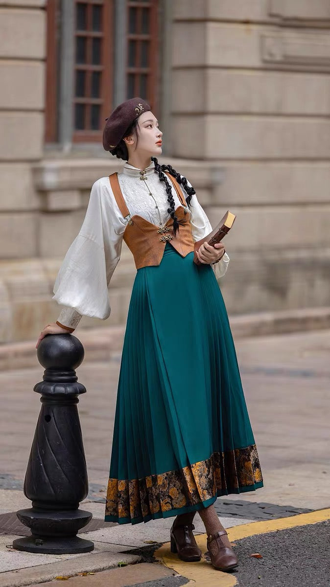 Ming Dynasty Modern Hanfu, Mamianqun, Musician (Preorder)