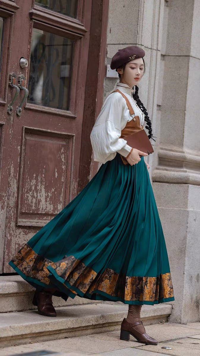 Ming Dynasty Modern Hanfu, Mamianqun, Musician (Preorder)