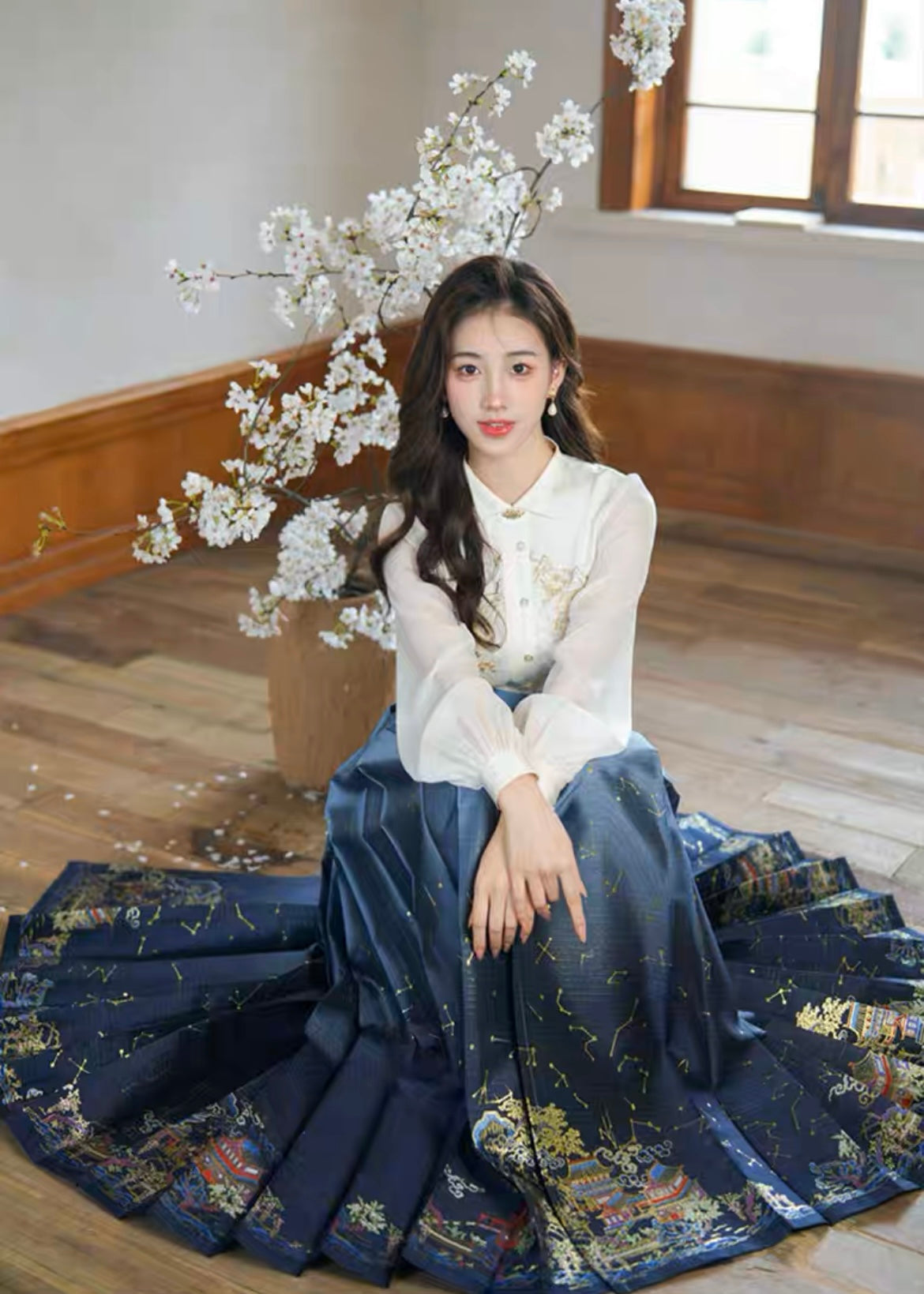 Ming Dynasty Modern Hanfu, Mamianqun, Starlight (Preorder)