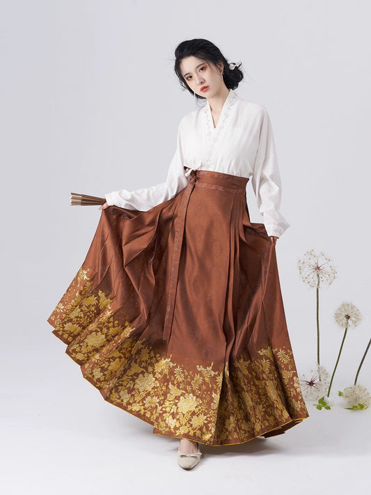 Ming Dynasty Modern Hanfu, Mamianqun, Amber (Preorder)