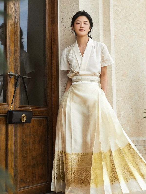 Ming Dynasty Modern Hanfu, Mamianqun, Silvergleam (Preorder)