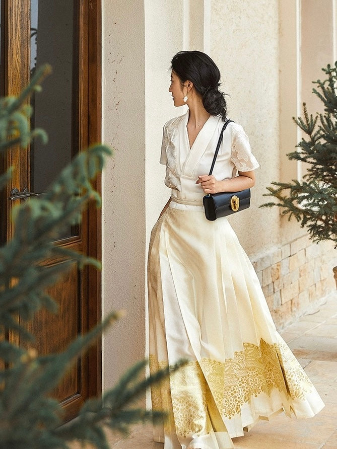 Ming Dynasty Modern Hanfu, Mamianqun, Silvergleam (Preorder)