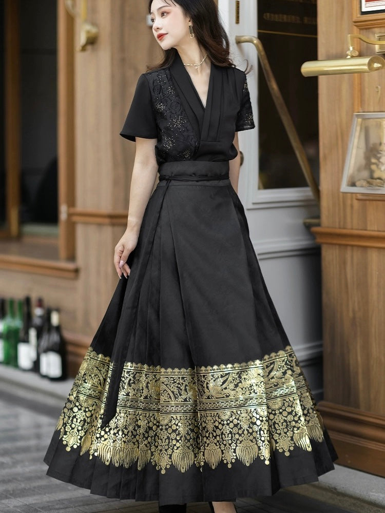 Ming Dynasty Modern Hanfu, Mamianqun, Silvergleam (Preorder)