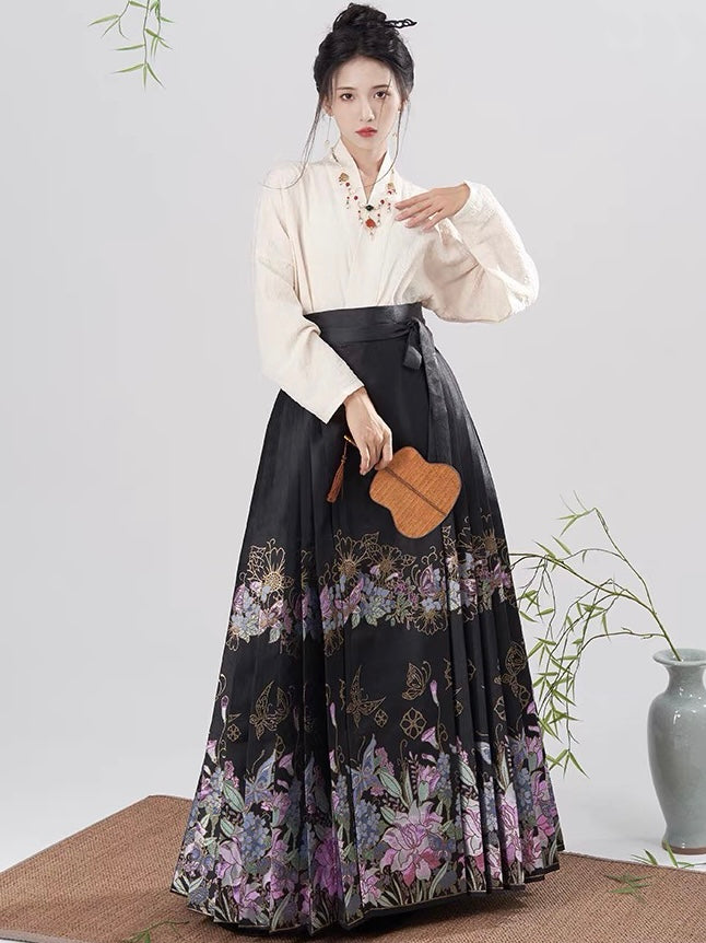 Ming Dynasty Modern Hanfu, Mamianqun, Night Orchid (Preorder)