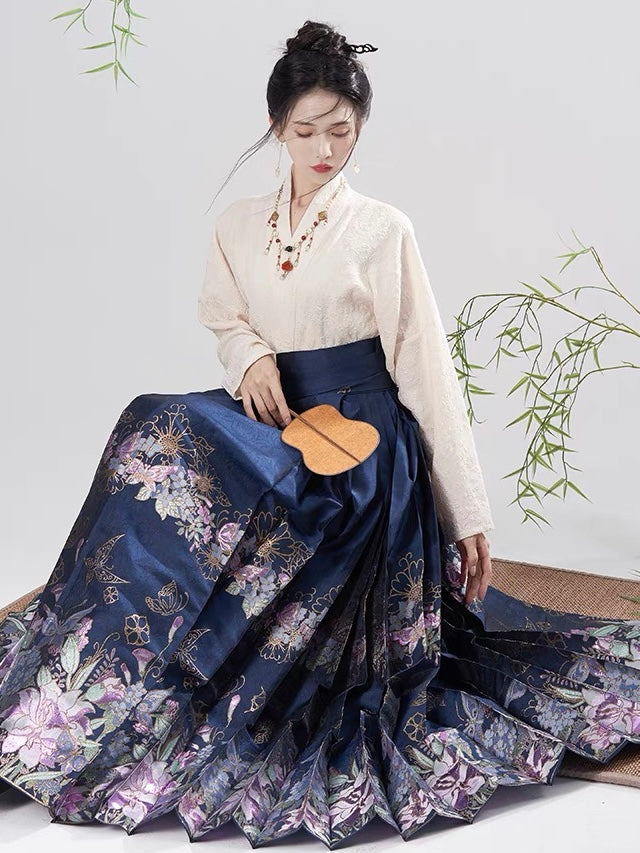 Ming Dynasty Modern Hanfu, Mamianqun, Night Orchid (Preorder)