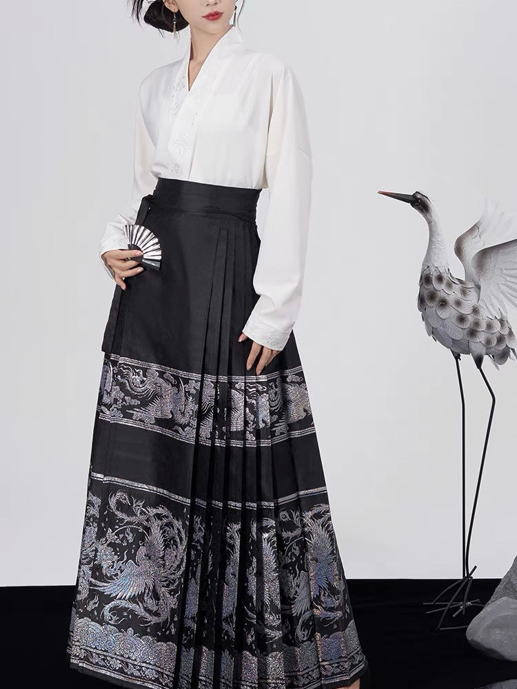 Ming Dynasty Modern Hanfu, Mamianqun, Glimmer (Preorder)