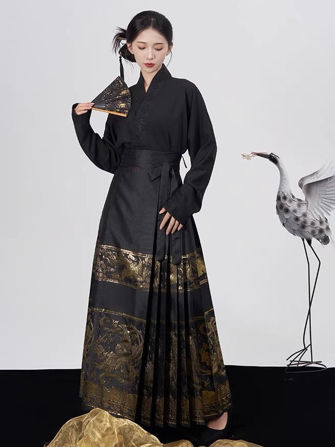 Ming Dynasty Modern Hanfu, Mamianqun, Glimmer (Preorder)