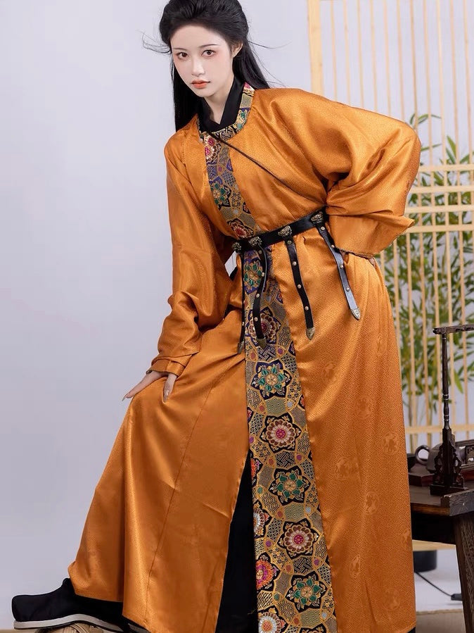 Tang Dynasty Hanfu Robe - Ginger Nut 胡萝卜