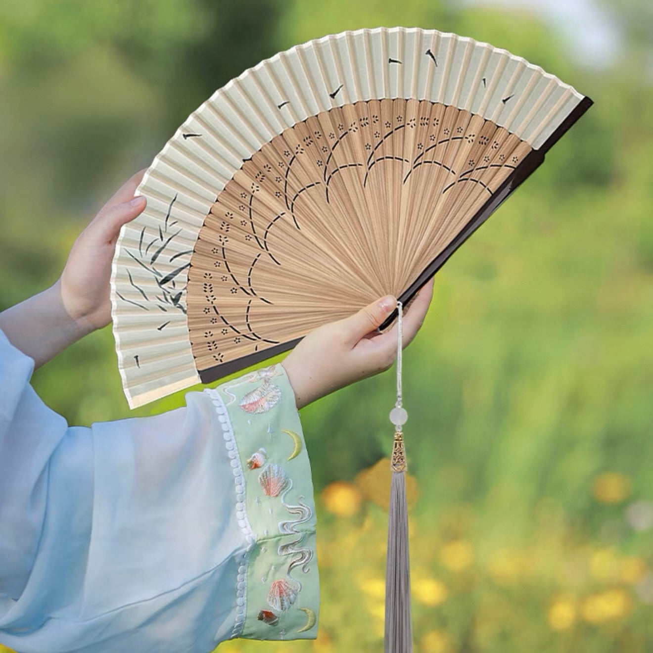 Dandelion Folding Fan