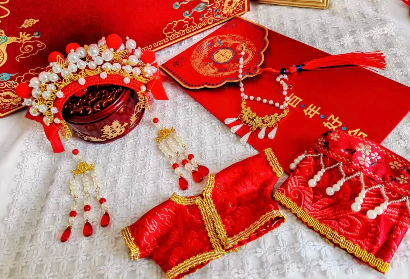 17cm Labubu Plush Doll Traditional Chinese Wedding Dress - Qunkwa