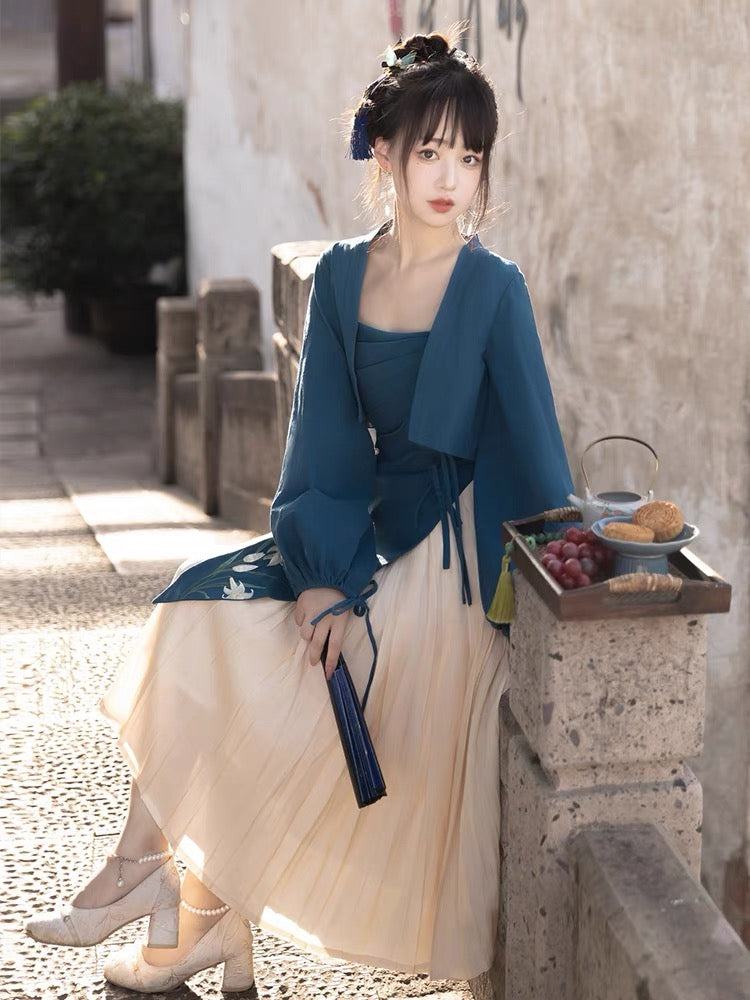 Modern Hanfu, Aelita