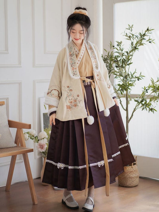 Modern Hanfu, Jadie