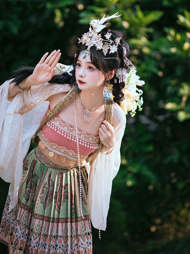 Miao Ethnic: Linnea