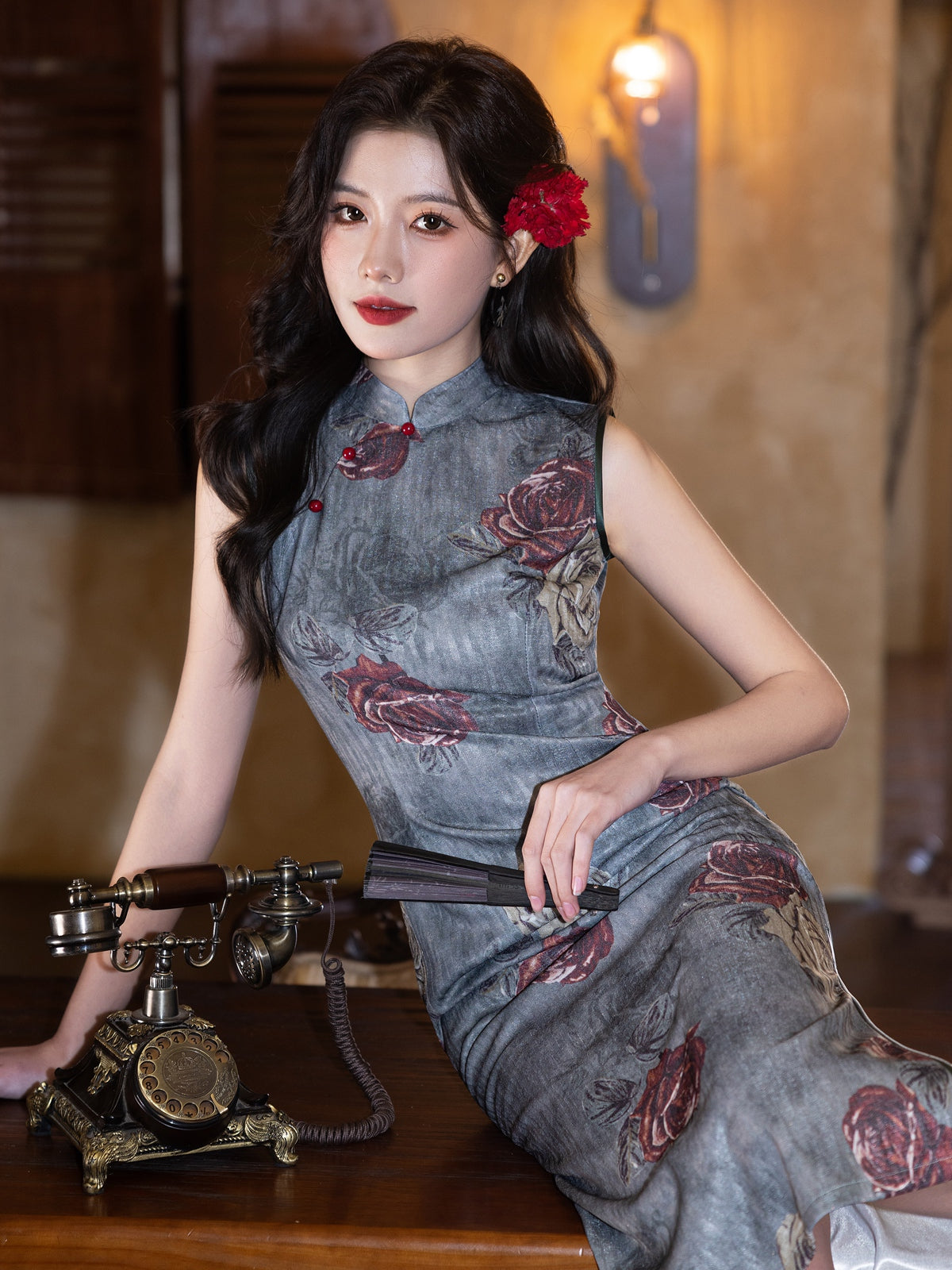 Rose Meaning 玫意 - Short Sleeve Vintage Flower Cheongsam
