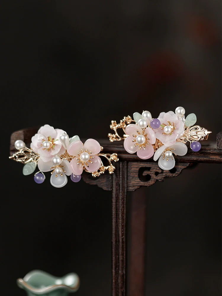 Hair Clips: Flowers