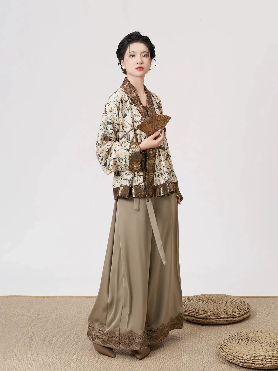 Song Dynasty x Modern Hanfu: Yunzhi 云祉 (Preorder)
