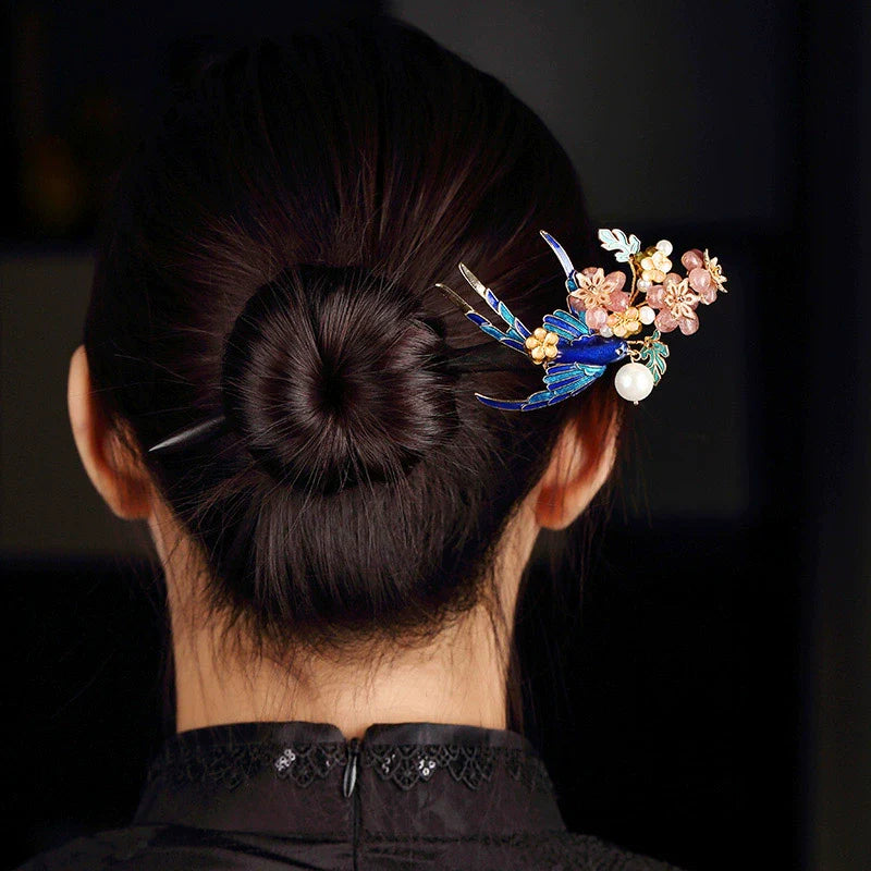 Sandalwood Hair Stick: Swallow
