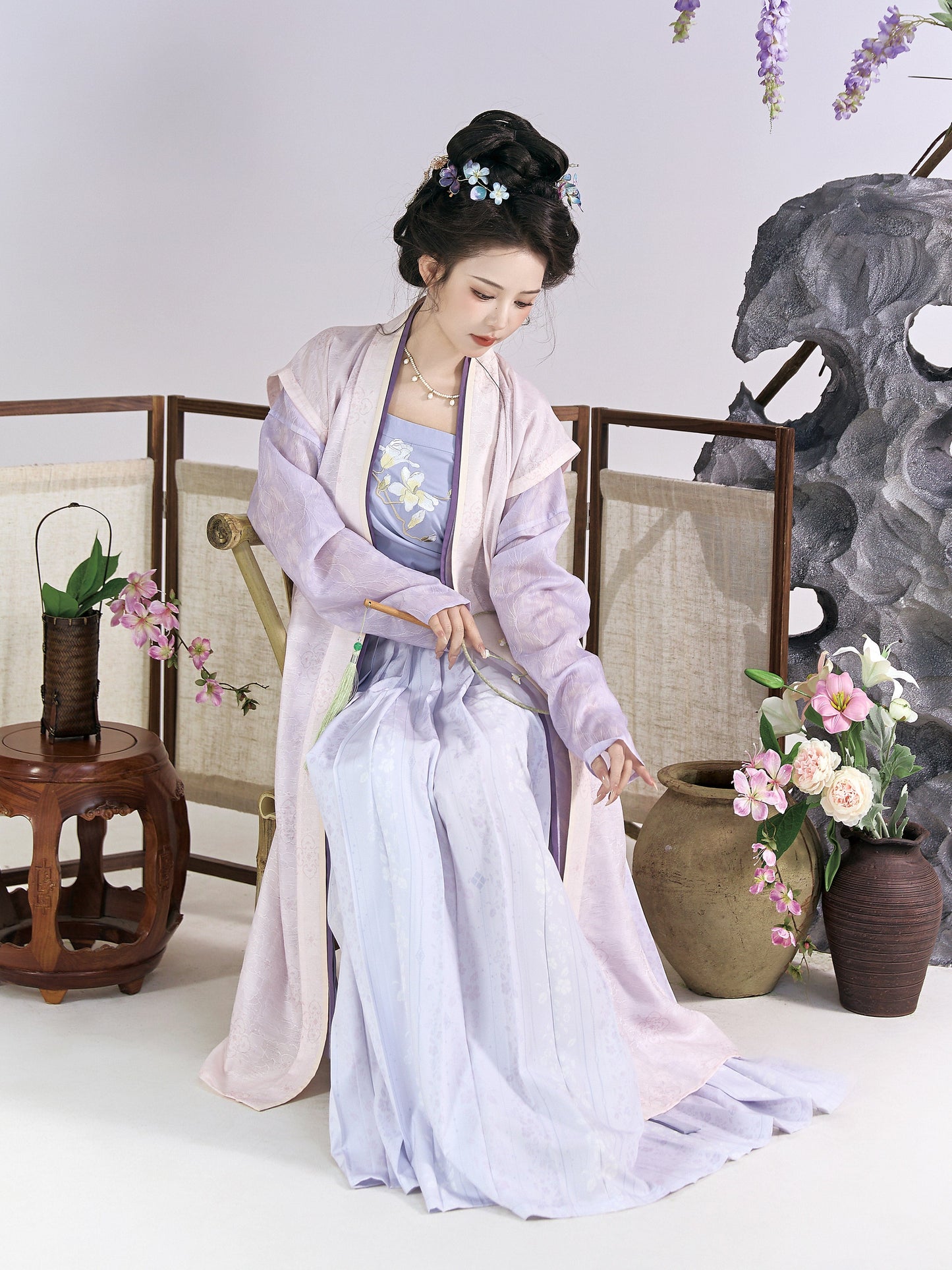 Lilac Rain 丁香雨 - Song Dynasty Style Qiyao Ruqun Hanfu (Preorder)