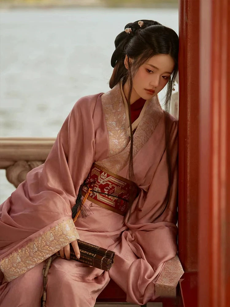 Cherry - Warring States and Han Dynasty Straight Hem Robe