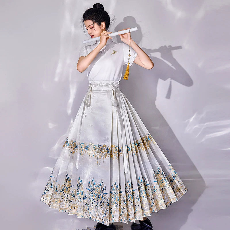 Ming Dynasty Modern Hanfu, Mamianqun, Phoenix Crown 凤冠 (Preorder)