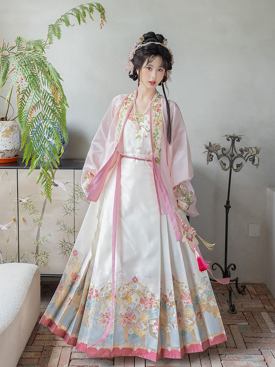Bogu Taohua 博古桃花 - Cross Collar Top & Mamianqun Ming Dynasty Hanfu Set