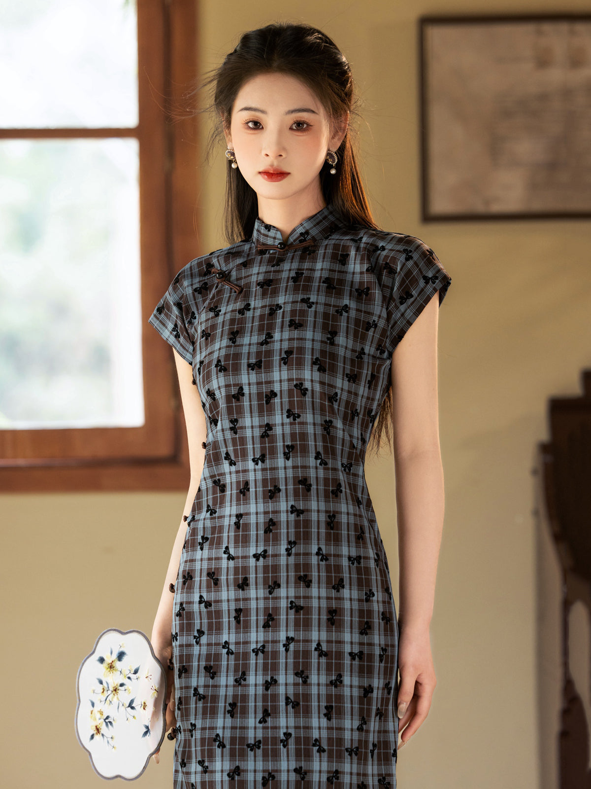 Dark Blue Plaid 深蓝格子 - Short Sleeve Retro Midi Cheongsam