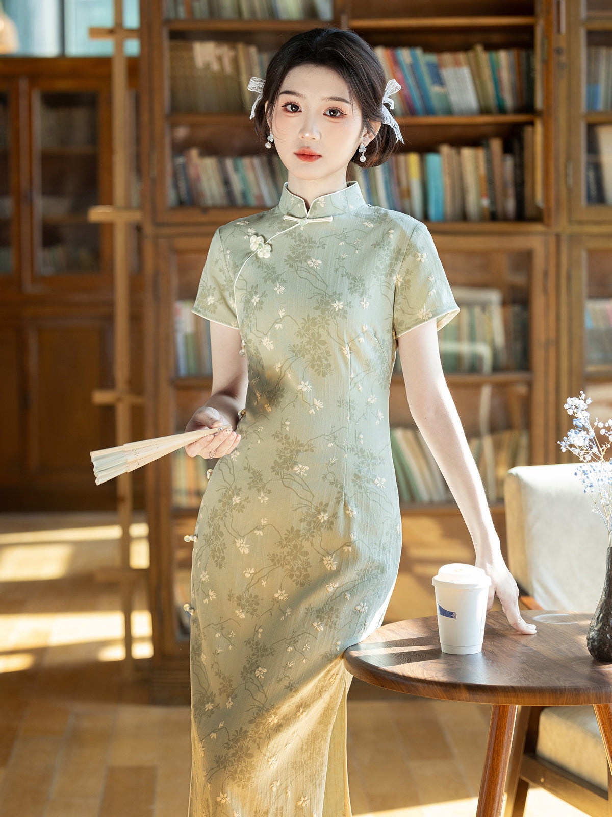 Windy Ferns - Short Sleeve Green Floral Midi Cheongsam