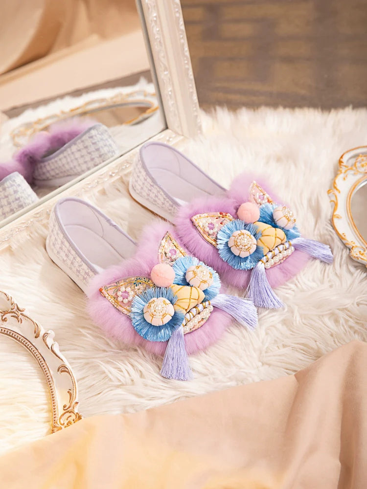 Rosy Lions - Traditional Chinese Lion Slip-On Shoes
