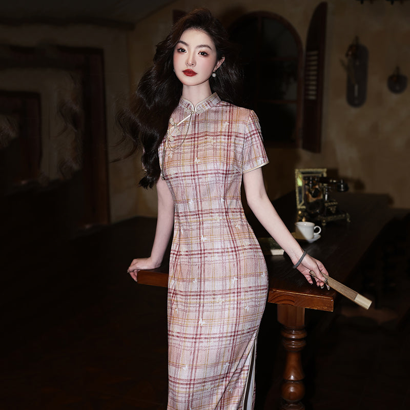 Warm Pink 暖粉 - Short Sleeve Plaid Cheongsam