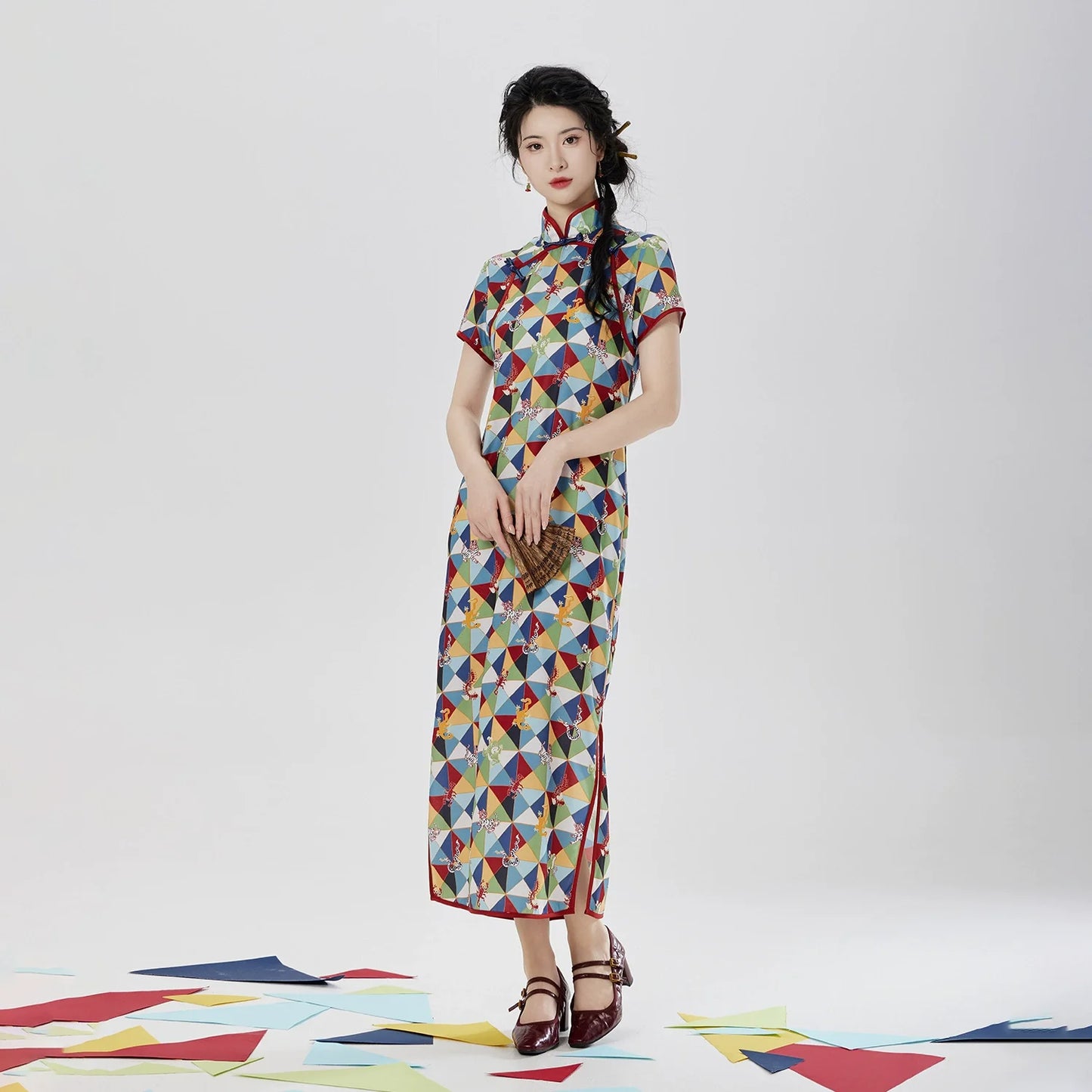 Five Poisons Picture 五毒图 - Short Sleeve Long Cheongsam (Preorder)