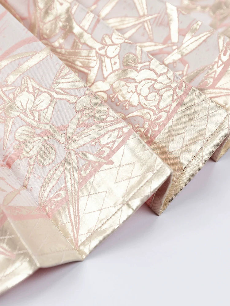 Ming Dynasty Modern Hanfu, Mamianqun, Plum Branch 青梅折枝 (Preorder)
