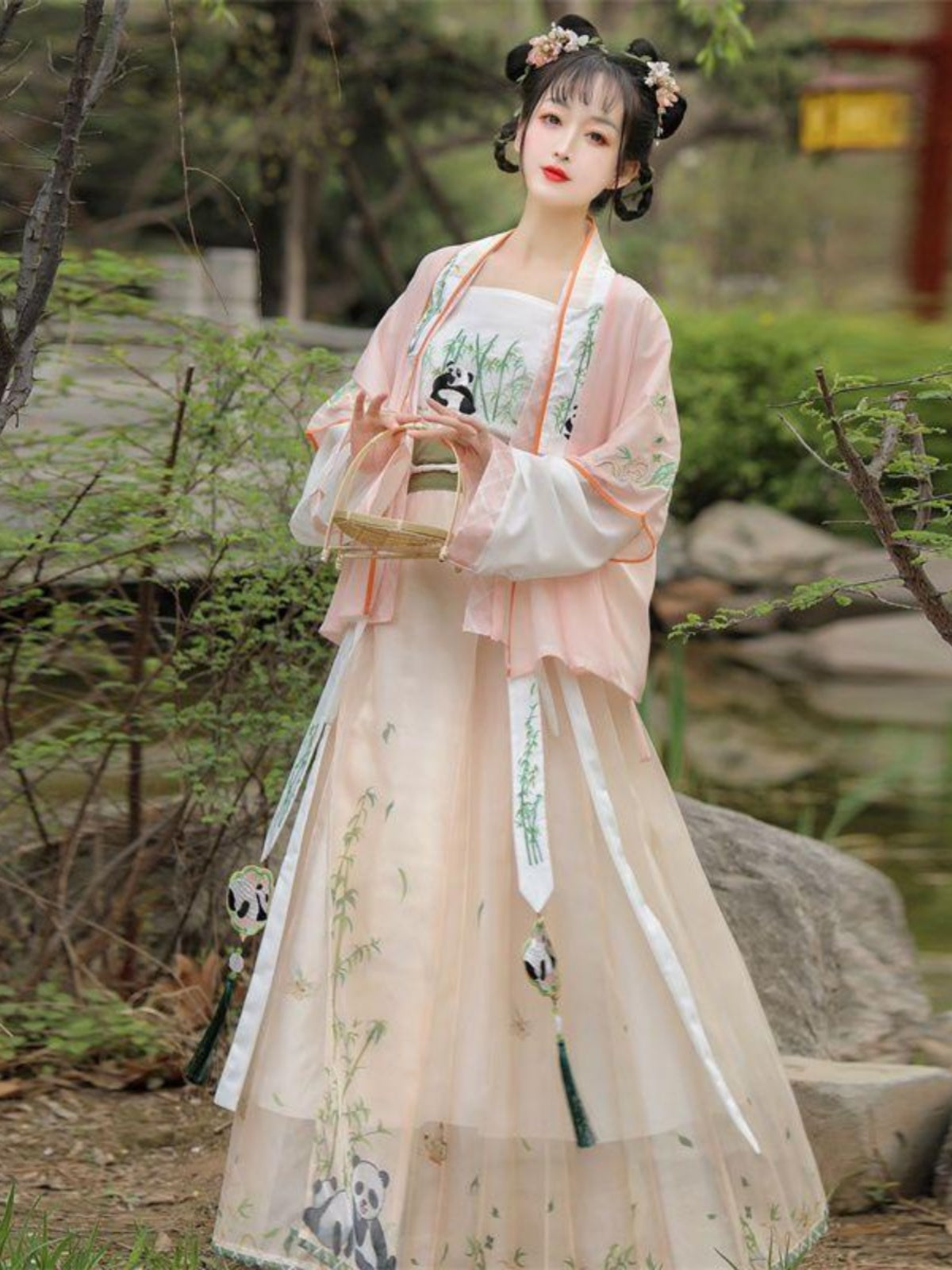 Panda 熊猫 - Song Dynasty Style Qiyao Ruqun Hanfu