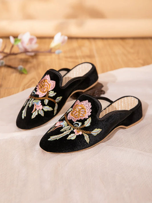 Bianca - Embroidered Slip-On Shoes for Cheongsam