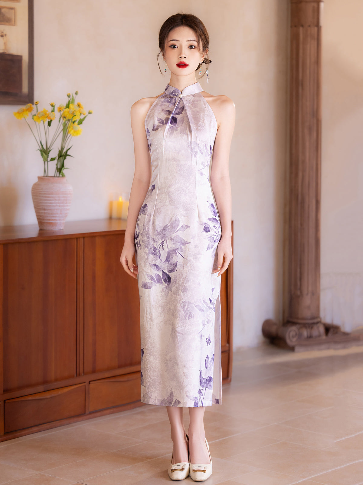 Purple Elegant Flowers 雅紫繁花 - Halter Neck Satin Long Cheongsam