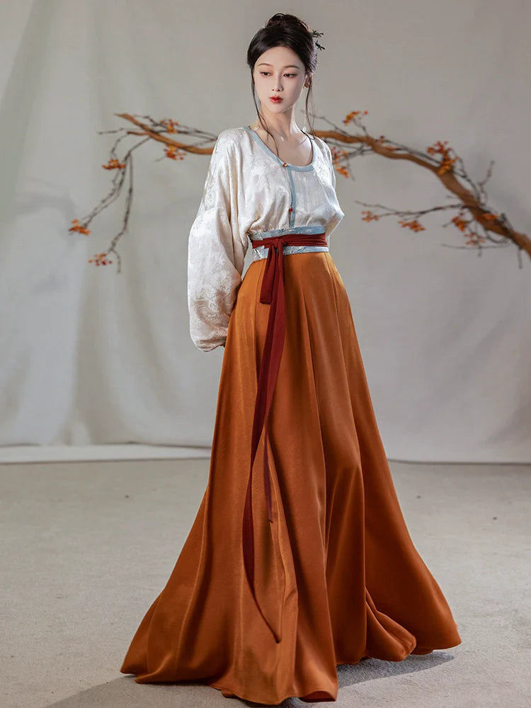 Tang Dynasty x Modern Hanfu: Swan Banquet 惊鸿宴 (Preorder)