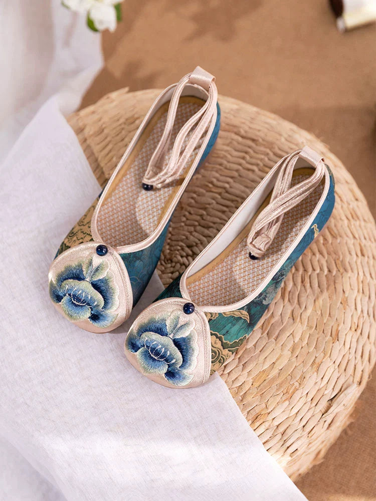 Eleanor - Embroidered Qipao Shoes