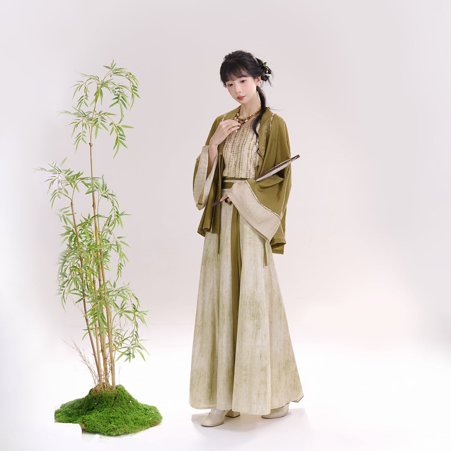 Unknown Spring 不知春 - New Chinese Style Song Dynasty Hanfu